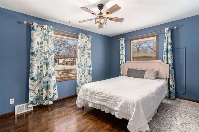 1345 Hendrick Road, Norton Shores, MI 49441