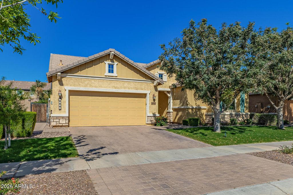 7554 E PLATA Avenue, Mesa, AZ 85212