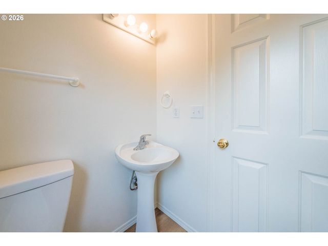 65 SIJOTA St, Gleneden Beach, OR 97388