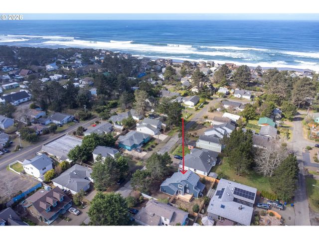 65 SIJOTA St, Gleneden Beach, OR 97388