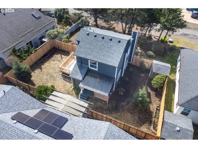 65 SIJOTA St, Gleneden Beach, OR 97388