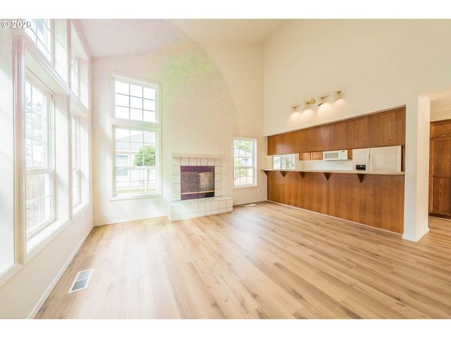 65 SIJOTA St, Gleneden Beach, OR 97388