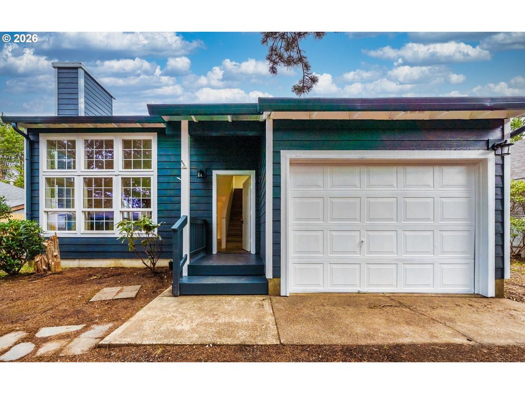 65 SIJOTA St, Gleneden Beach, OR 97388