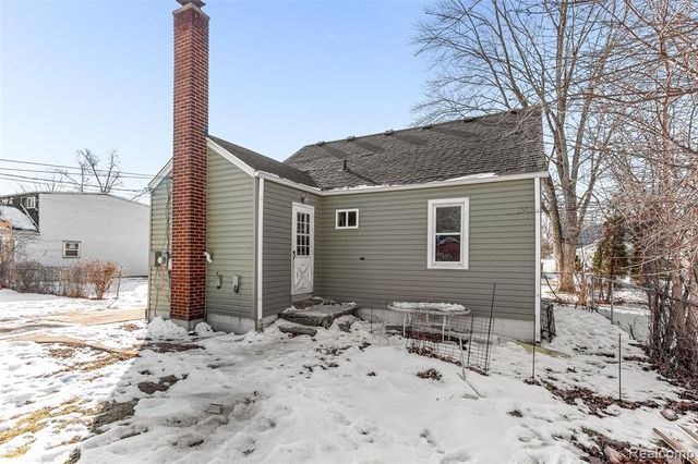 4429 Croissant Street, Dearborn Heights, MI 48125