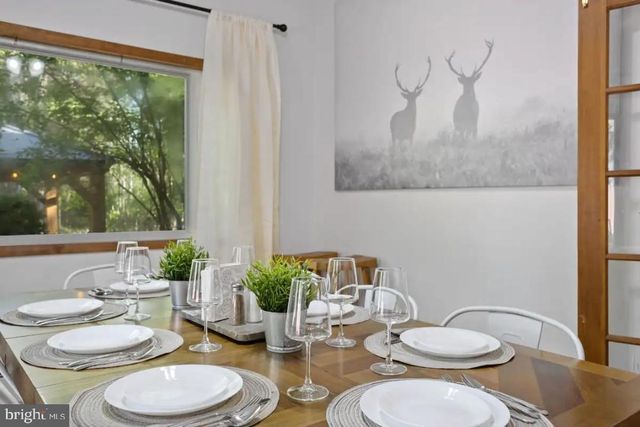 635 PATRIOT LN, Pocono Summit, PA 18346