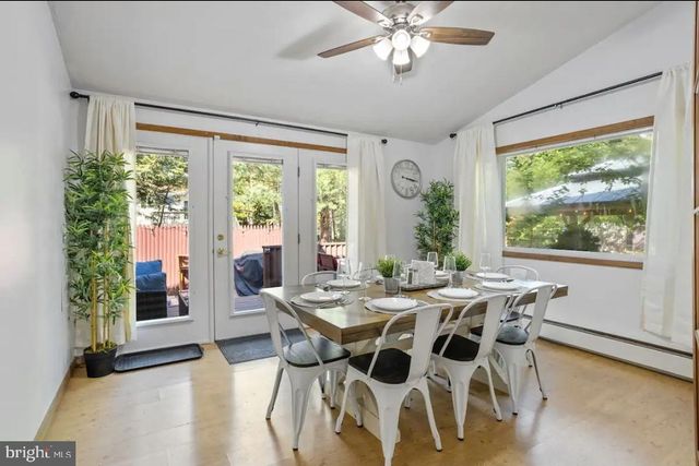 635 PATRIOT LN, Pocono Summit, PA 18346