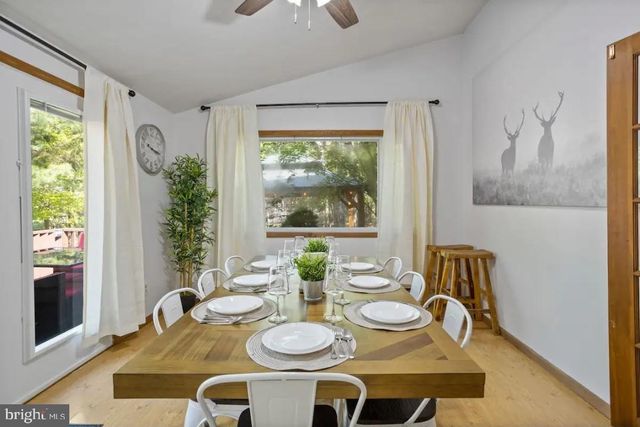 635 PATRIOT LN, Pocono Summit, PA 18346