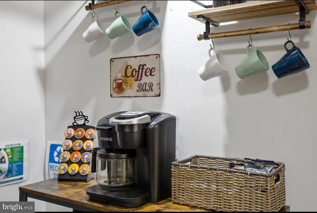 635 PATRIOT LN, Pocono Summit, PA 18346