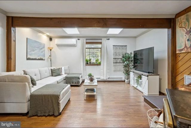 635 PATRIOT LN, Pocono Summit, PA 18346