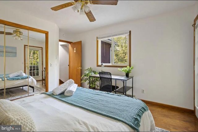 635 PATRIOT LN, Pocono Summit, PA 18346