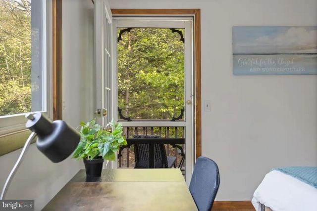 635 PATRIOT LN, Pocono Summit, PA 18346