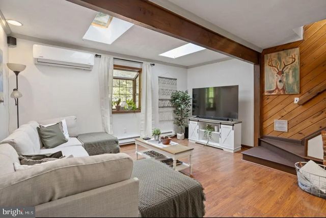 635 PATRIOT LN, Pocono Summit, PA 18346