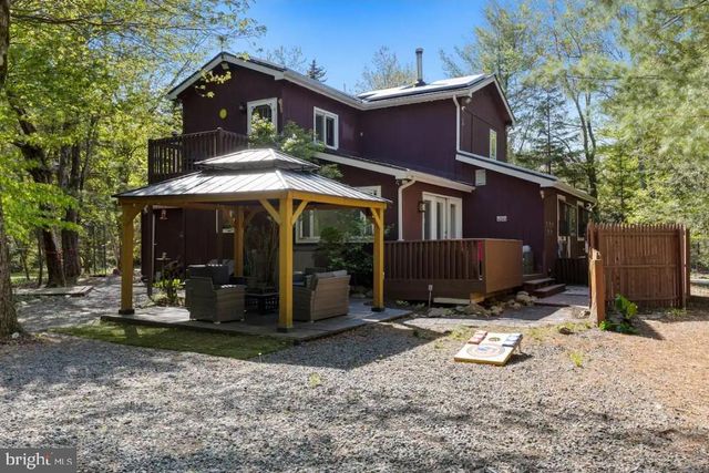 635 PATRIOT LN, Pocono Summit, PA 18346