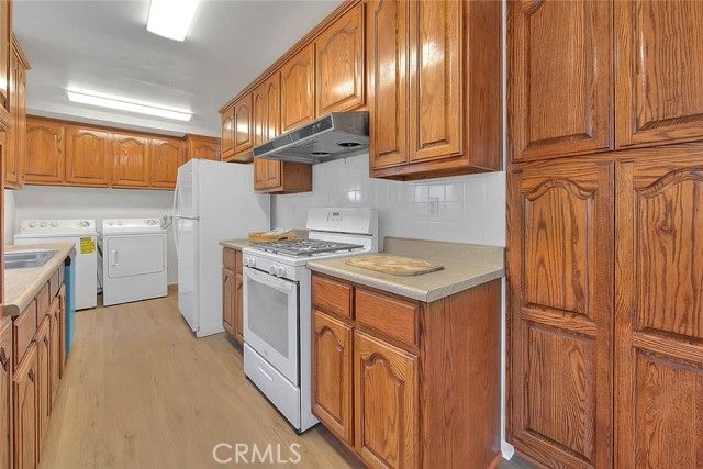 1435 W Rosewood Ct, Ontario, CA 91762