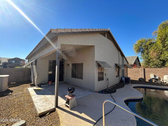 15948 W LATHAM Street, Goodyear, AZ 85338