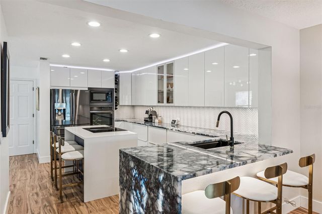 7433 SOMERSET SHORES COURT, Orlando, FL 32819