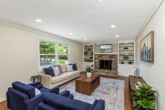 1603 Chippewa Court, Grove City, OH 43123