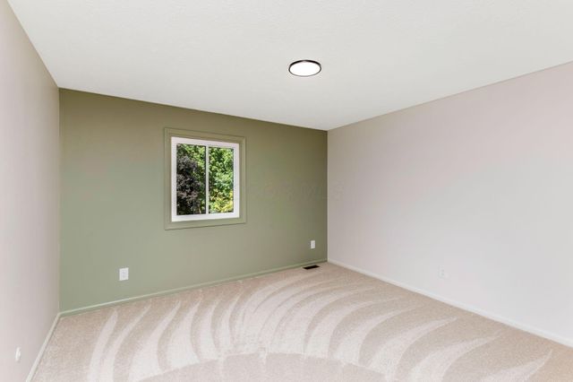 1603 Chippewa Court, Grove City, OH 43123