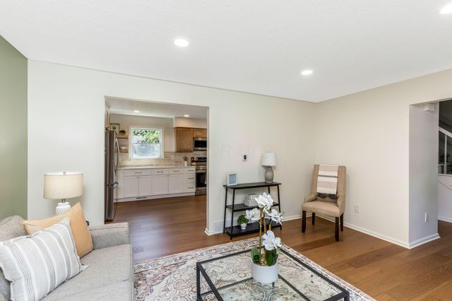 1603 Chippewa Court, Grove City, OH 43123