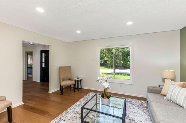 1603 Chippewa Court, Grove City, OH 43123