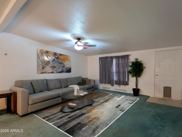 520 S CRISMON Road, Mesa, AZ 85208