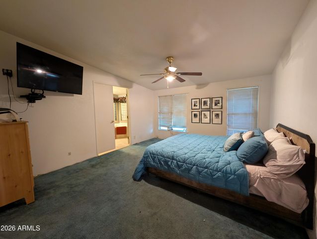 520 S CRISMON Road, Mesa, AZ 85208