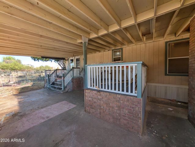 520 S CRISMON Road, Mesa, AZ 85208
