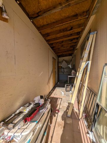 520 S CRISMON Road, Mesa, AZ 85208