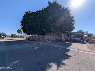 520 S CRISMON Road, Mesa, AZ 85208