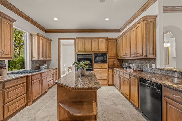1403 Lands End Court, Southlake, TX 76092