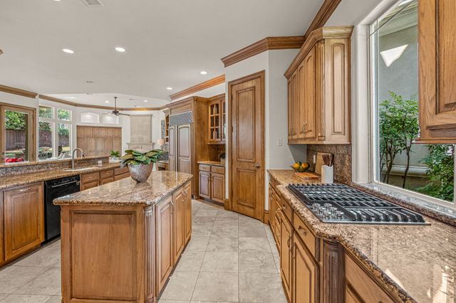 1403 Lands End Court, Southlake, TX 76092