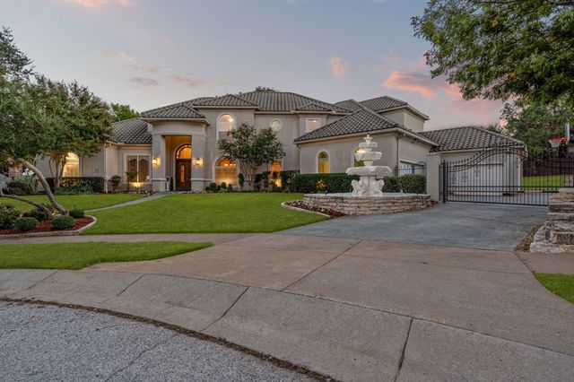 1403 Lands End Court, Southlake, TX 76092