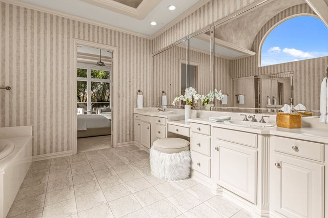 1403 Lands End Court, Southlake, TX 76092