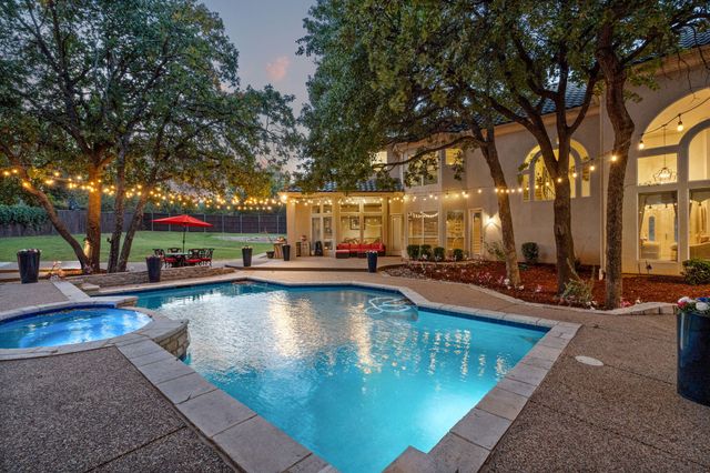 1403 Lands End Court, Southlake, TX 76092
