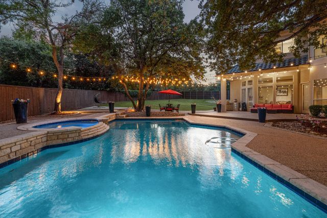 1403 Lands End Court, Southlake, TX 76092
