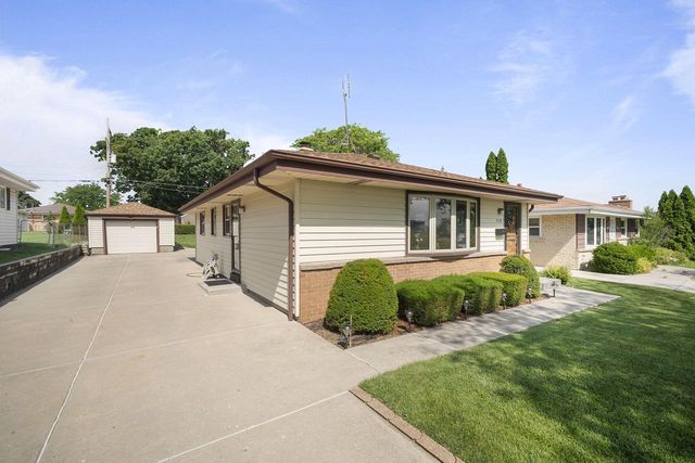 4739 S 20th STREET, Milwaukee, WI 53221