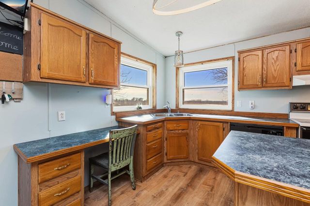 W4859 Meyers ROAD, La Crosse, WI 54601