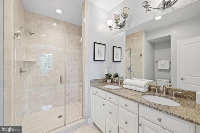 1132 S GLEBE RD, Arlington, VA 22204