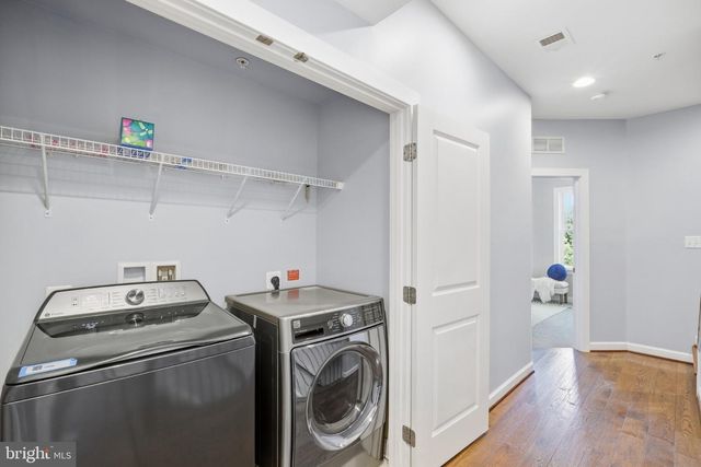 1132 S GLEBE RD, Arlington, VA 22204