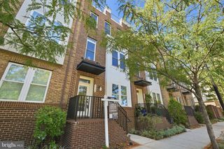 1132 S GLEBE RD, Arlington, VA 22204