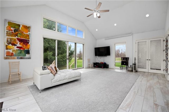 2240 Sunrise Oval, Medina, OH 44256