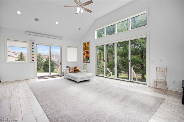 2240 Sunrise Oval, Medina, OH 44256