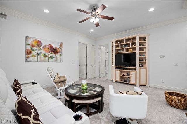 2240 Sunrise Oval, Medina, OH 44256