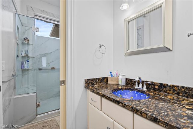 2240 Sunrise Oval, Medina, OH 44256