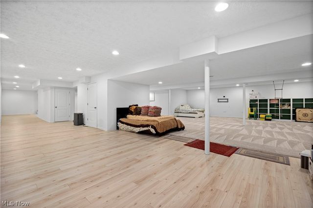 2240 Sunrise Oval, Medina, OH 44256