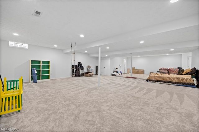 2240 Sunrise Oval, Medina, OH 44256