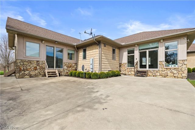 2240 Sunrise Oval, Medina, OH 44256