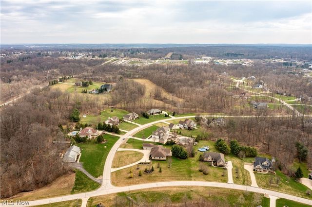 2240 Sunrise Oval, Medina, OH 44256