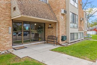 28428 W 8 Mile Road C7, Farmington Hills, MI 48336