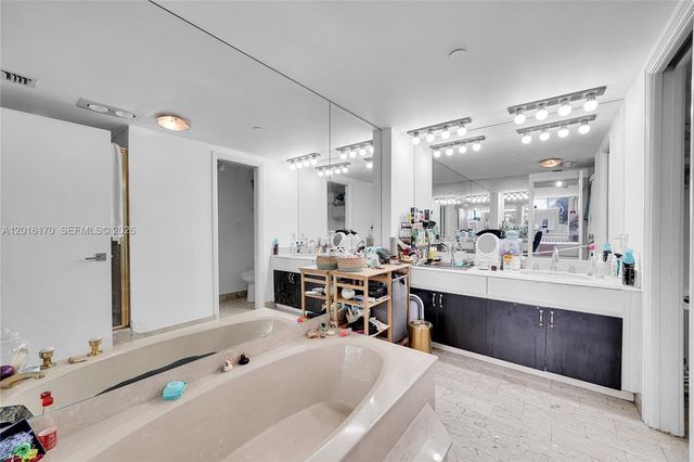 11113 Biscayne Blvd 255, Miami, FL 33181